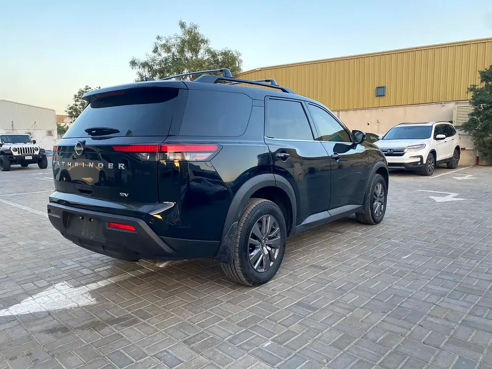 Nissan Pathfinder 2024 SV trim /pass Certificate - Image 4