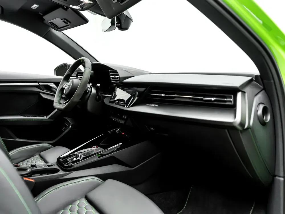 BUY NOW, PAY 2027 | THE BLACKLINE STANDARD | Audi Warranty + Service Contract 2028, GCC, LOW KM - Image 15