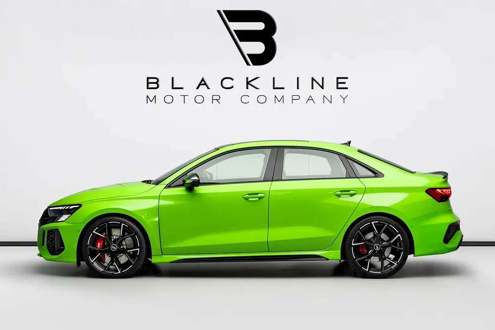 BUY NOW, PAY 2027 | THE BLACKLINE STANDARD | Audi Warranty + Service Contract 2028, GCC, LOW KM - Image 5