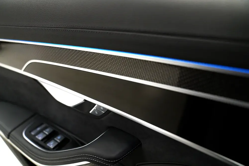 Audi A8L 55 TFSI Quattro - 2023 - Image 10
