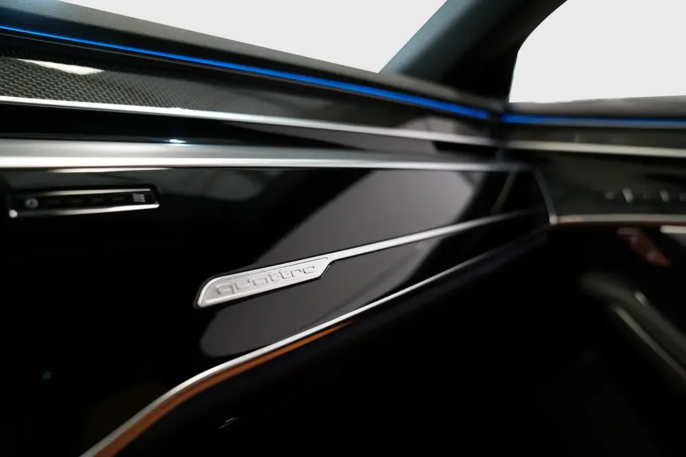 Audi A8L 55 TFSI Quattro - 2023 - Image 11