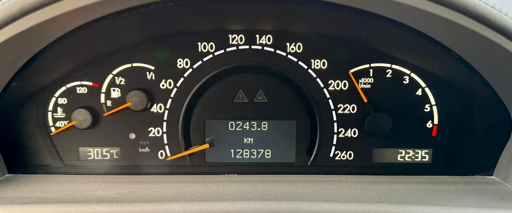 Mercedes-Benz CL 500, 2004, AUCTION GRADE 4/B Japanese Specs - Image 16