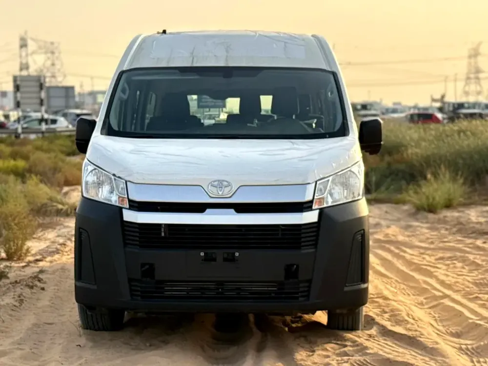 2026 Toyota Hiace DLX - GCC Specs - Brand New! - Image 8