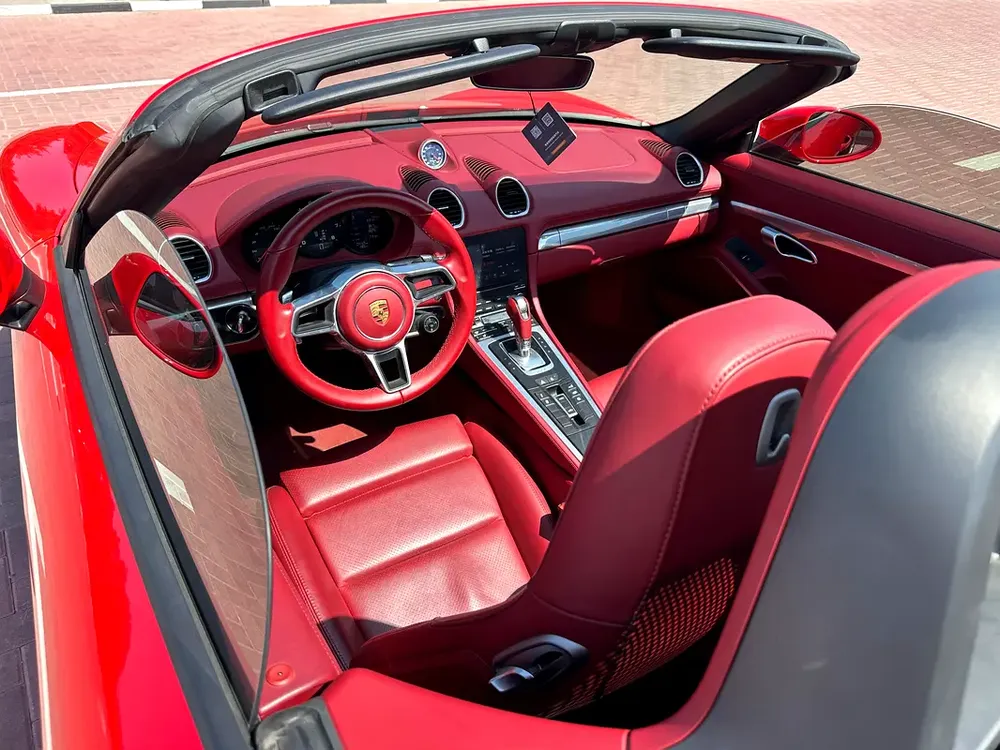 Porsche 718 Spyder - Image 12