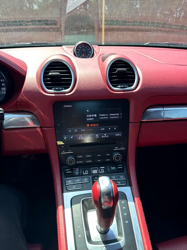 Porsche 718 Spyder - Image 15