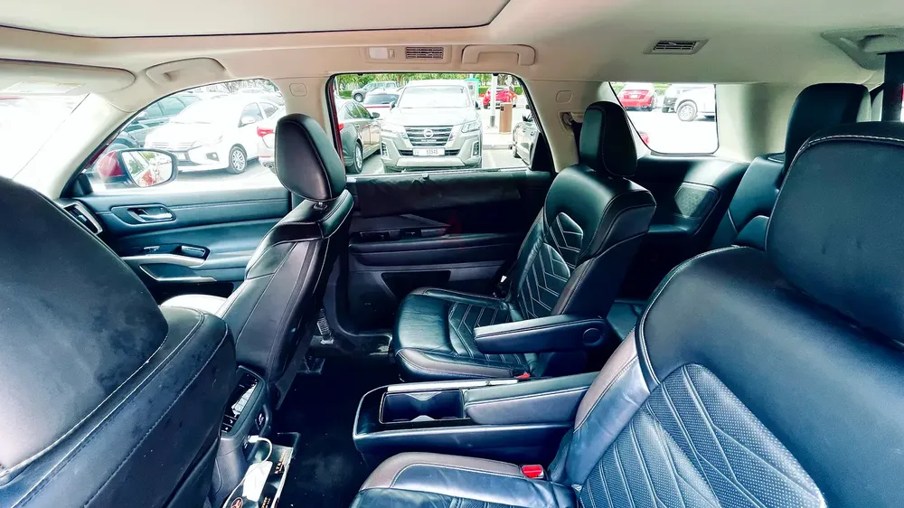 Nissan Pathfinder platinum 2023 - Image 11