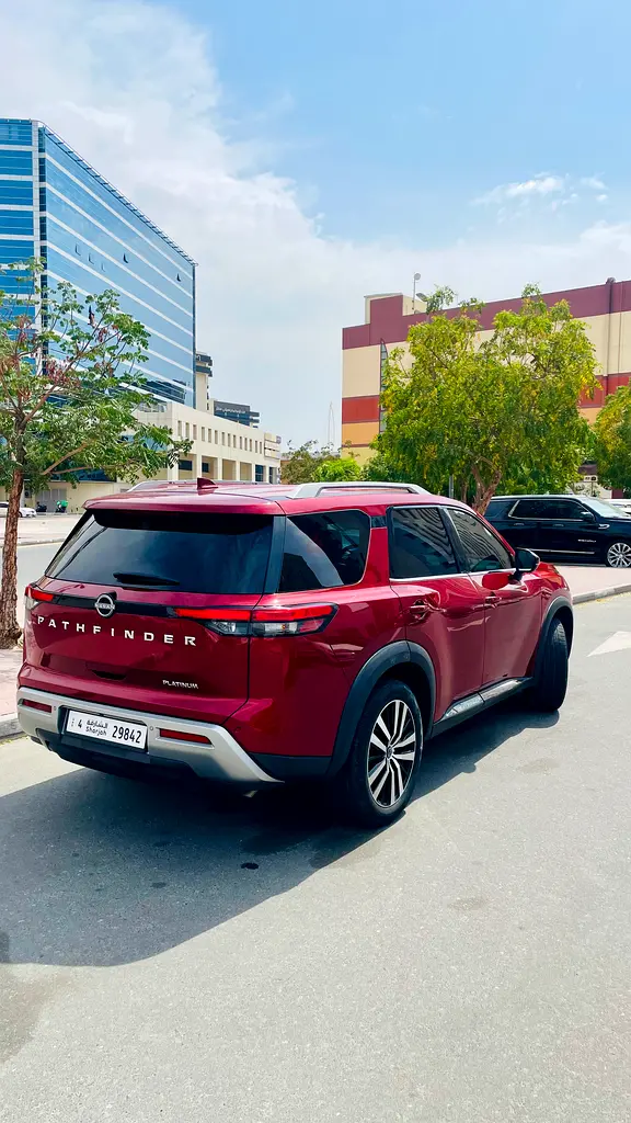 Nissan Pathfinder platinum 2023 - Image 4