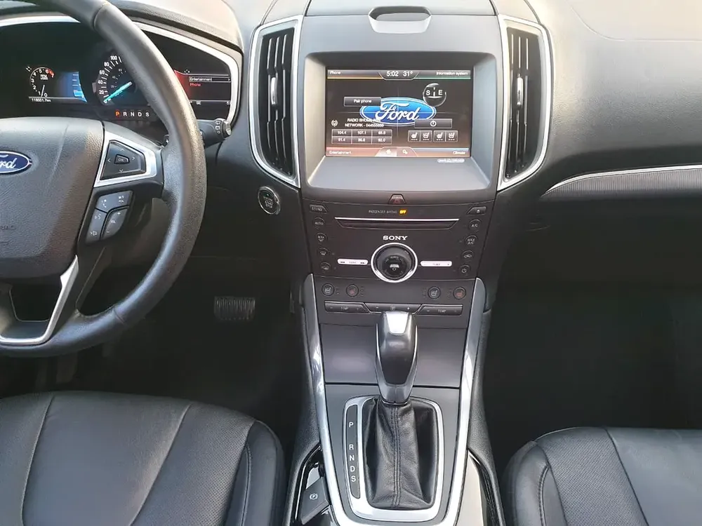 FORD EDGE TITANIUM AWD - GCC SPECS - UNDER WARRANTY - ACCIDENT FREE - EXCELENT CONDITION - - Image 11