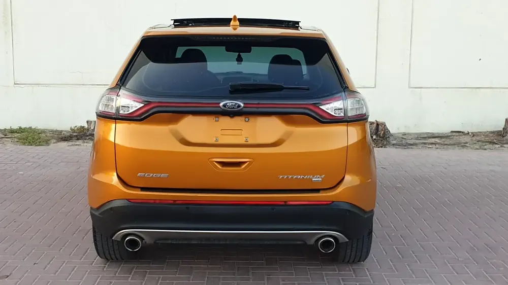 FORD EDGE TITANIUM AWD - GCC SPECS - UNDER WARRANTY - ACCIDENT FREE - EXCELENT CONDITION - - Image 6