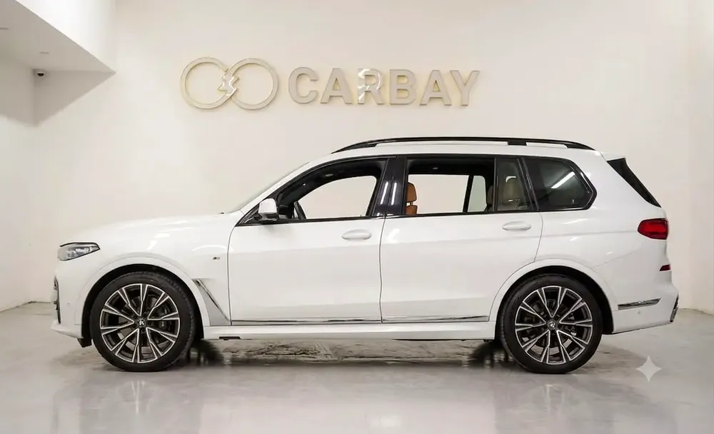 AED 2491 PM | BMW X7 50i INDIVIDUAL 2019 | HIGH SPECS | PRISTINE CONDITION | 1 YEAR WARRANTY | GCC - Image 4