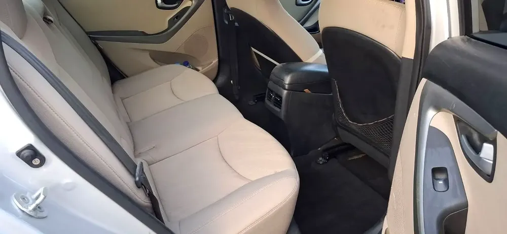 Hyundai Elantra 2015 - Well Maintained - GCC/UAE Ready - Image 11