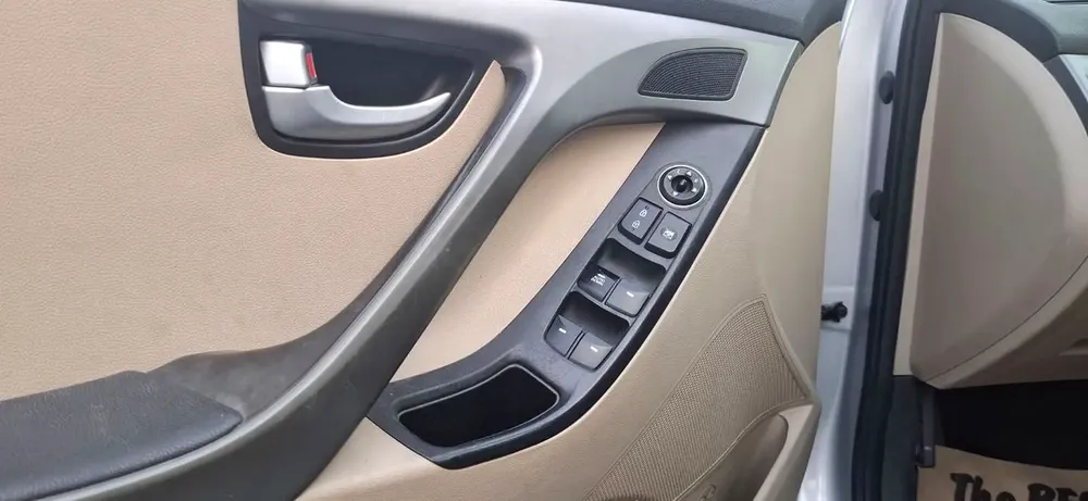 Hyundai Elantra 2015 - Well Maintained - GCC/UAE Ready - Image 7