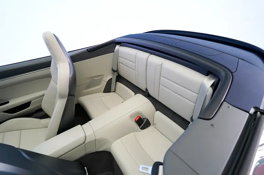 911 CARRERA 4 GTS | SERVICE AUG 2026 | BOSE AUDIO | SPORT EXHAUST | BLUE ROOF - Image 11