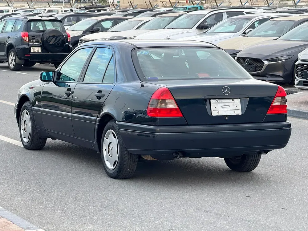 Mercedes Benz C200 1997 45000km only - 4 Auction Grade - Original Paint - Japan Import Clean Title - Image 5