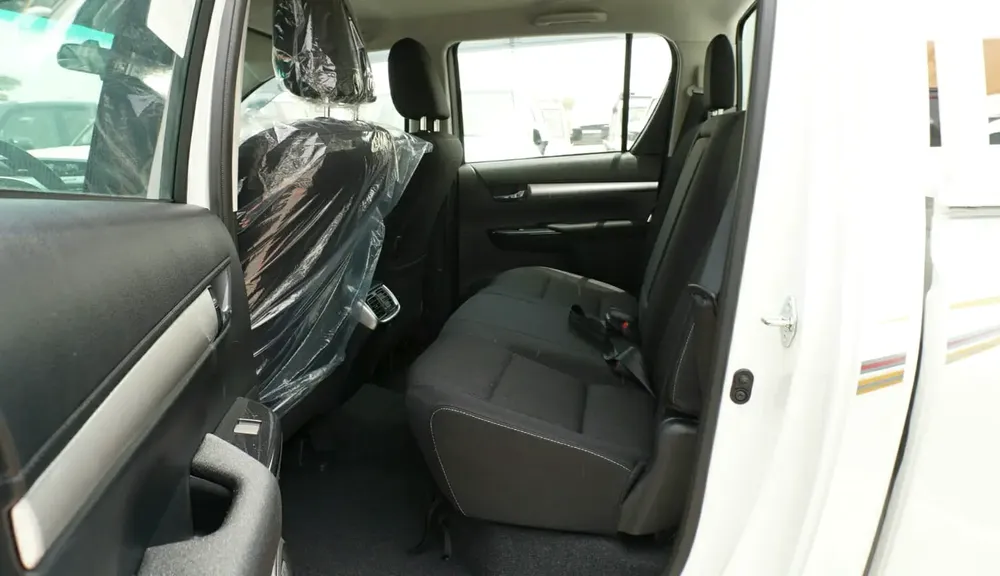 2025 Toyota Hilux 4X2 2.7L Automatic Full GCC - Export - Image 14