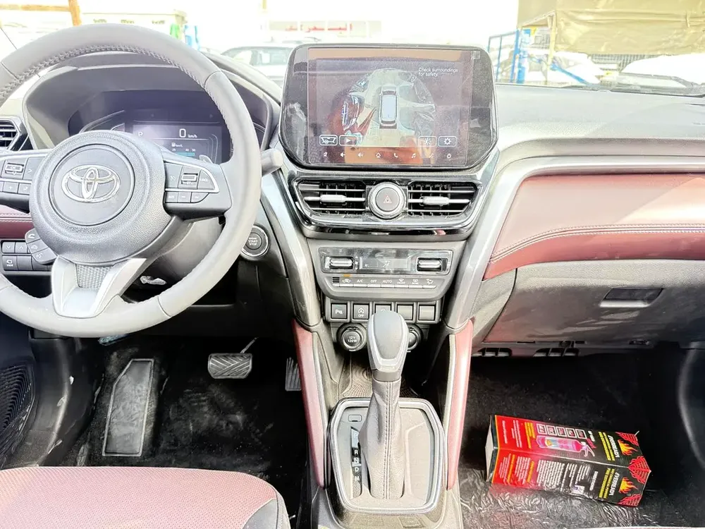 Urban Cruiser 1.5L With Panoramic 2026 Silver (Export Only) - Image 13