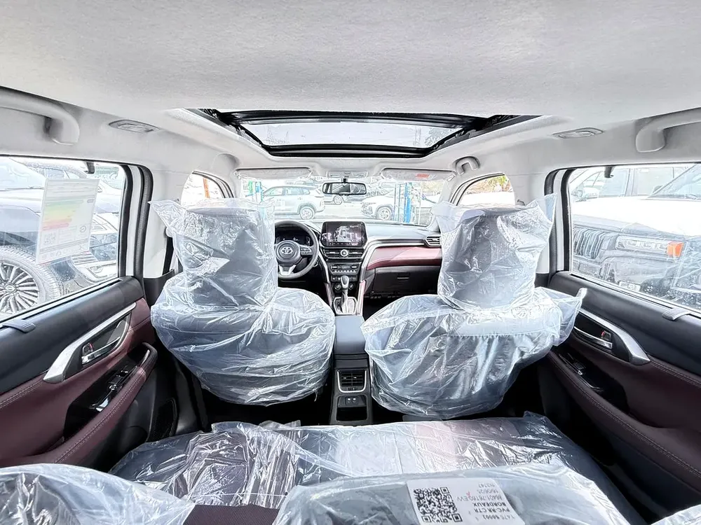 Urban Cruiser 1.5L With Panoramic 2026 Silver (Export Only) - Image 14