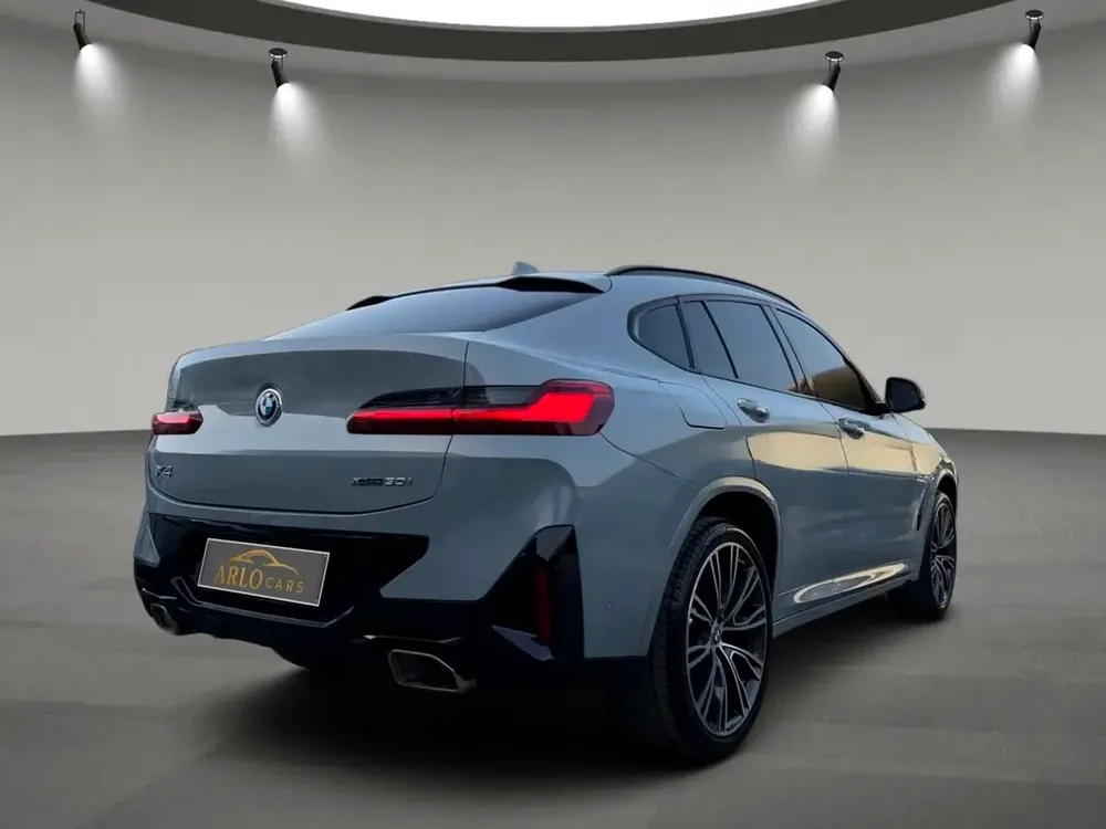 Agency Warranty + Servive Contract! X4 30i M-Sport Individual - Image 5