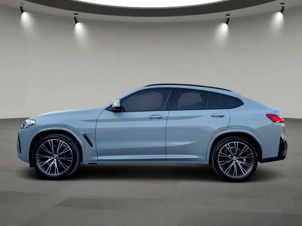 Agency Warranty + Servive Contract! X4 30i M-Sport Individual - Image 8