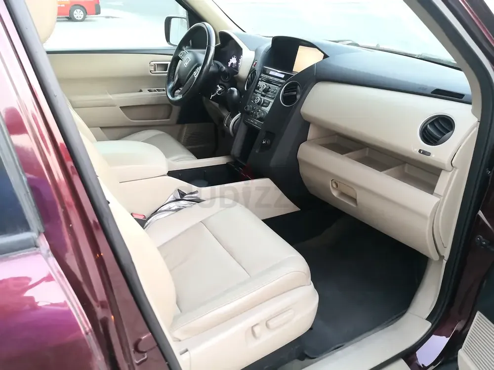 Honda pilot 2015 gcc Full option car, full honda service - Image 5