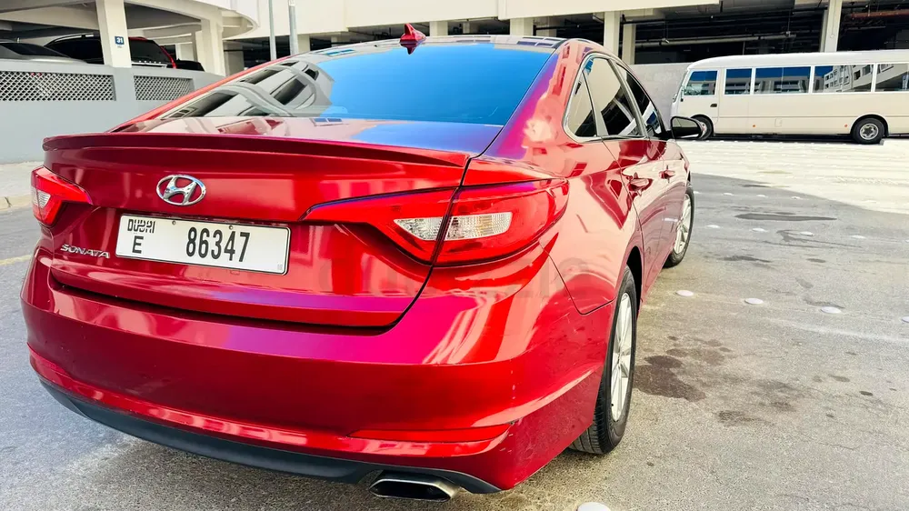 2015 Hyundai Sonata Sport - American Specs - Excellent Condition - Image 5