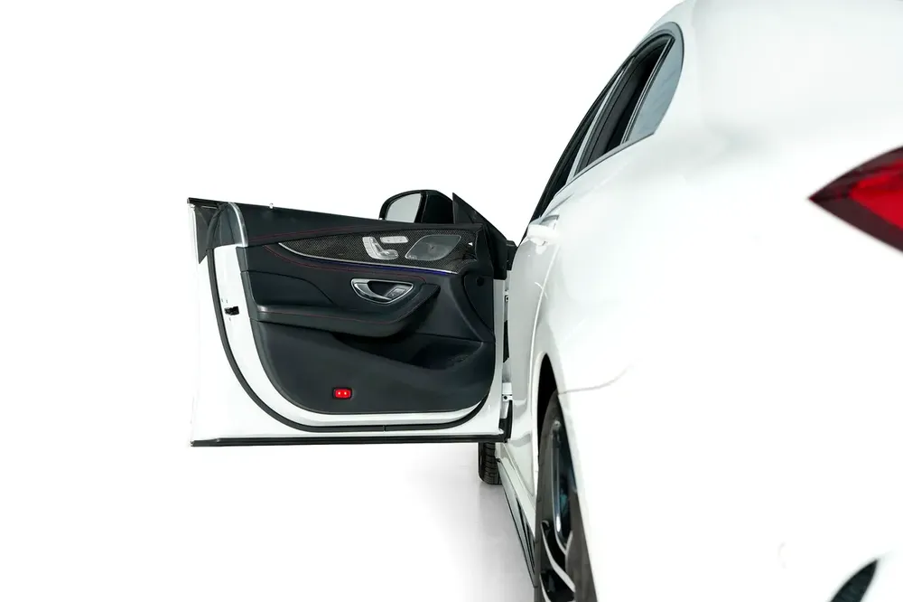 Mercedes Benz CLS 53 4matic plus- AMG Carbon Fibre Package - Image 18