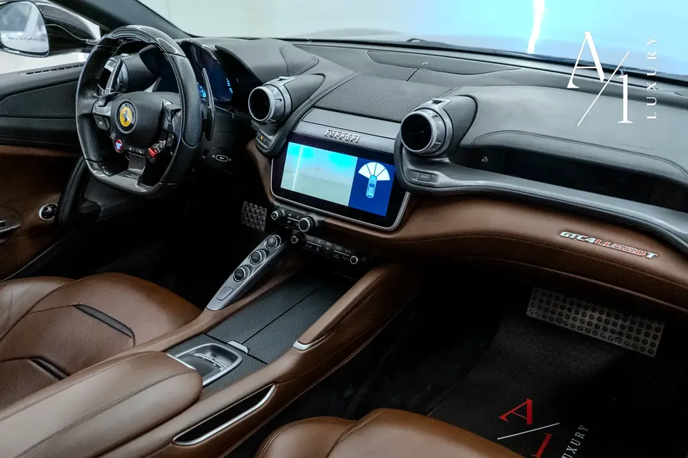 2017 Ferrari GTC4Lusso T Hatchback, Full Service History, GCC Spec - Image 6