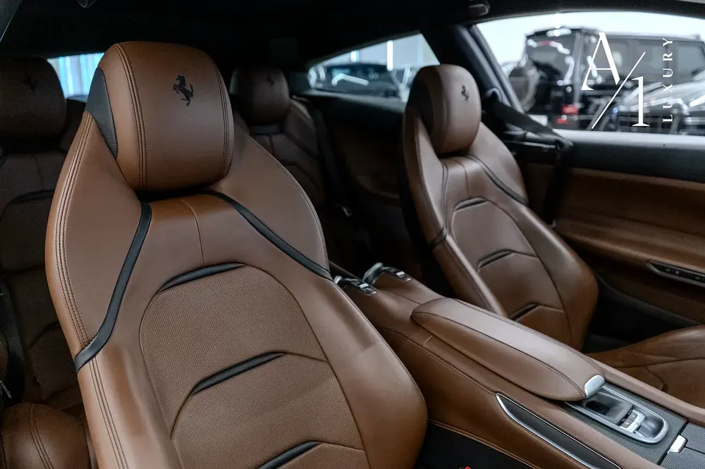 2017 Ferrari GTC4Lusso T Hatchback, Full Service History, GCC Spec - Image 7