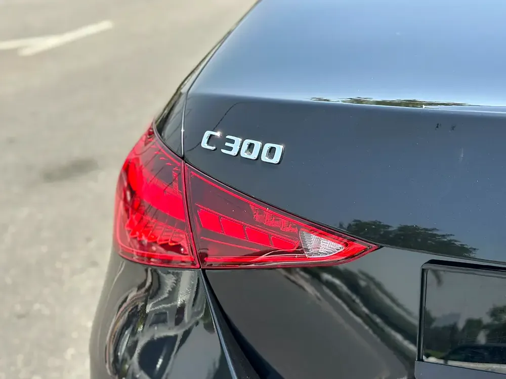 MERCEDES-BENZ C300 AMG | 2023 | - Image 16