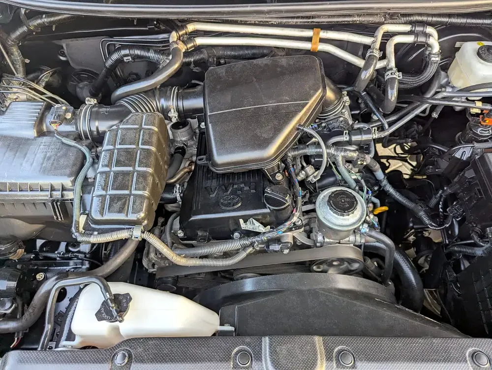 TOYOTA PRADO 2011 FACELIFTED 2023 WITH INTERIOR AND EXTERIOR GCC V4 2.7L IN EXCELLENT CONDITION - Image 12