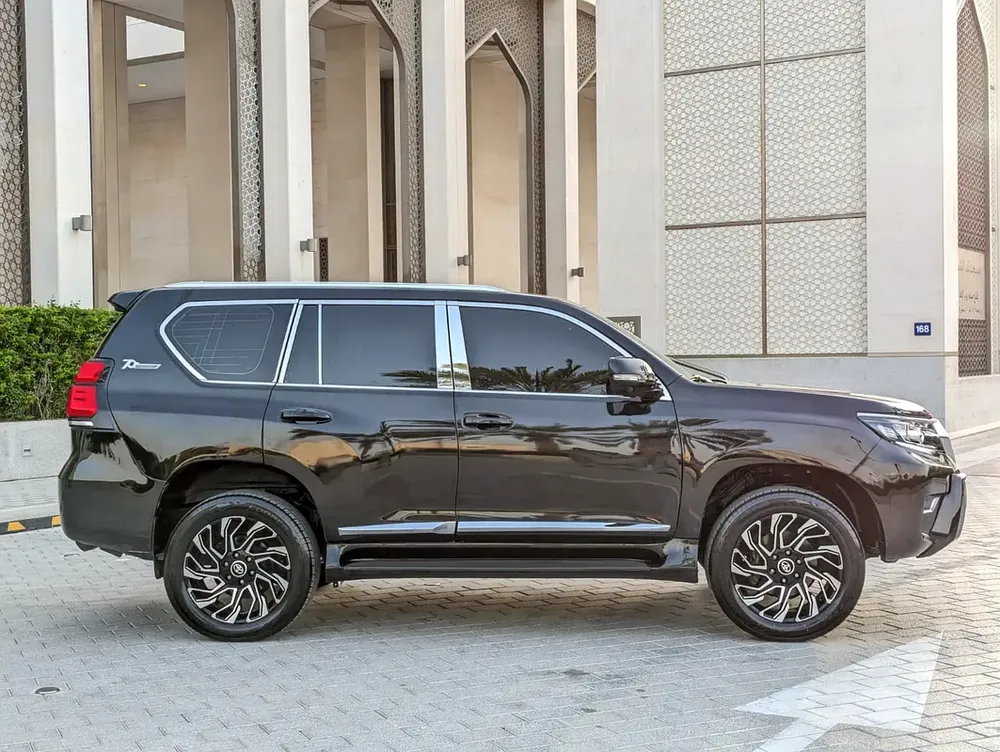 TOYOTA PRADO 2011 FACELIFTED 2023 WITH INTERIOR AND EXTERIOR GCC V4 2.7L IN EXCELLENT CONDITION - Image 15