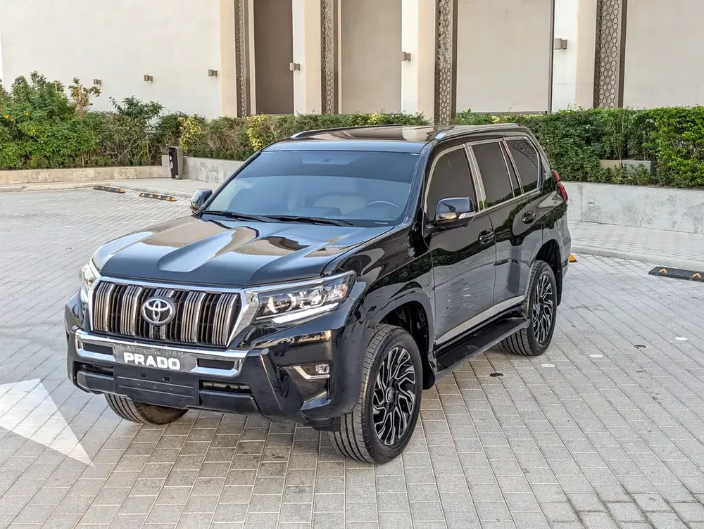 TOYOTA PRADO 2011 FACELIFTED 2023 WITH INTERIOR AND EXTERIOR GCC V4 2.7L IN EXCELLENT CONDITION - Image 4