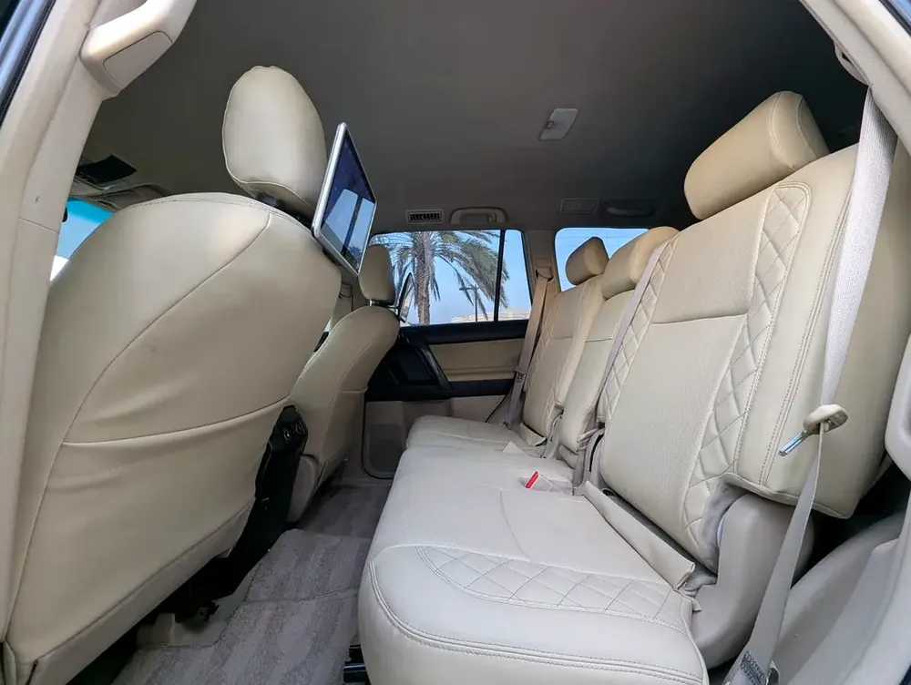 TOYOTA PRADO 2011 FACELIFTED 2023 WITH INTERIOR AND EXTERIOR GCC V4 2.7L IN EXCELLENT CONDITION - Image 6