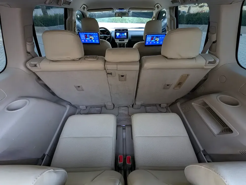 TOYOTA PRADO 2011 FACELIFTED 2023 WITH INTERIOR AND EXTERIOR GCC V4 2.7L IN EXCELLENT CONDITION - Image 9