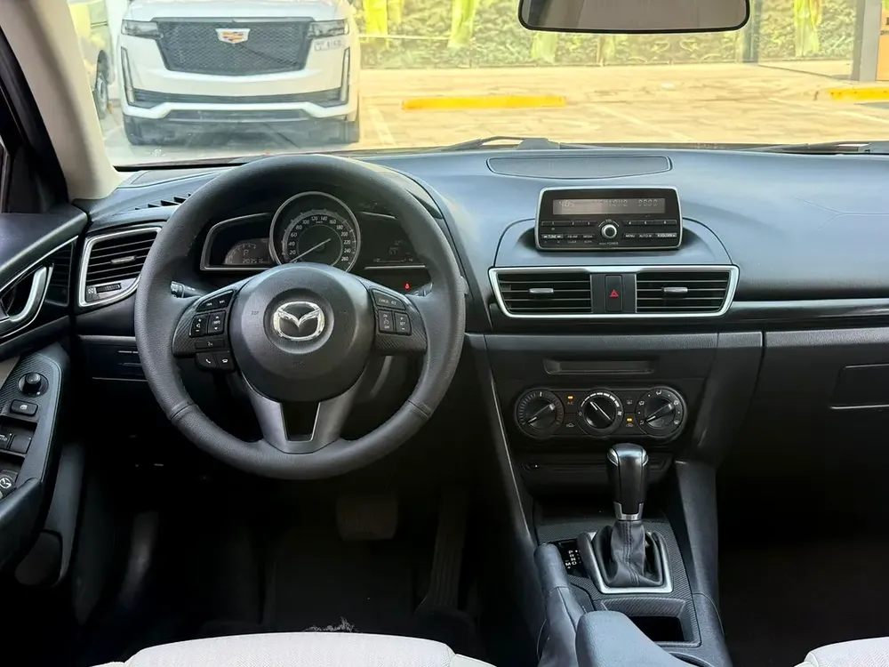 GCC 2015 Mazda 3 | Hatchback | 1.6L  4Cylinder | Excellent Condition - Image 14