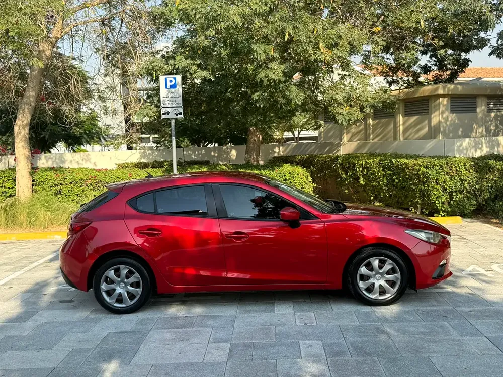 GCC 2015 Mazda 3 | Hatchback | 1.6L  4Cylinder | Excellent Condition - Image 4