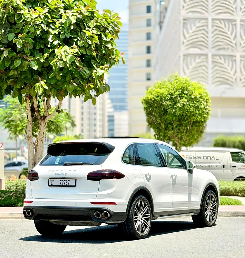 Porsche Cayenne S 2015 GCC Specs - Image 5