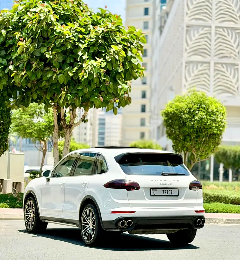 Porsche Cayenne S 2015 GCC Specs - Image 7