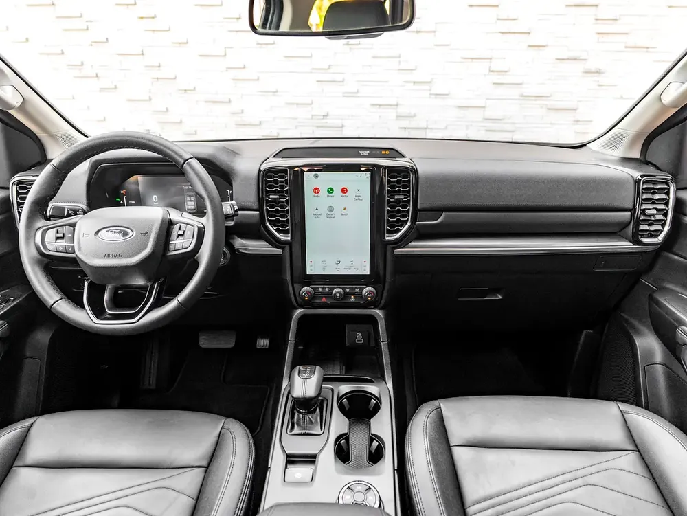 0% DOWNPAYMENT! | SAVVY-BUY | EVEREST XLT | SKIP THE 8-MONTH WAIT | WARRANTY  SERVICE PLAN - Image 16