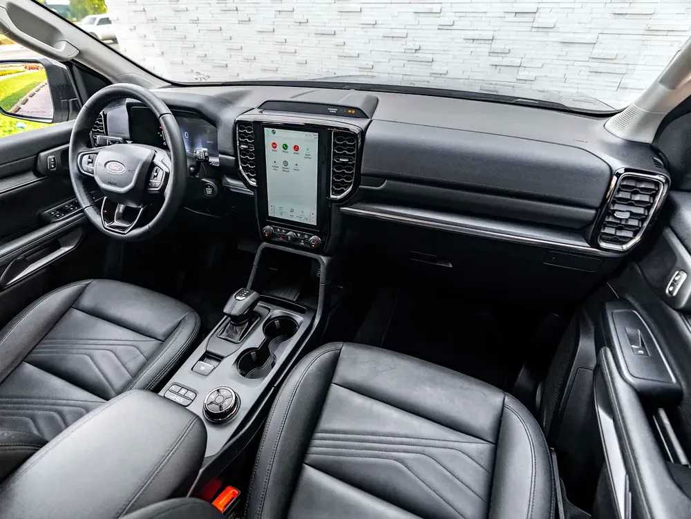 0% DOWNPAYMENT! | SAVVY-BUY | EVEREST XLT | SKIP THE 8-MONTH WAIT | WARRANTY  SERVICE PLAN - Image 17