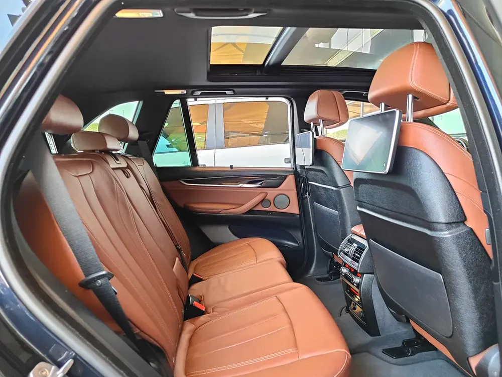 AED 2,050 P.M | 2018 BMW X5 xDrive50i M Sport | Under Warranty | GCC | - Image 20