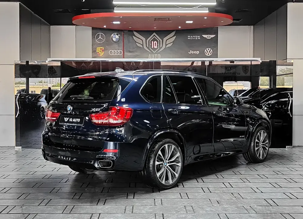 AED 2,050 P.M | 2018 BMW X5 xDrive50i M Sport | Under Warranty | GCC | - Image 4
