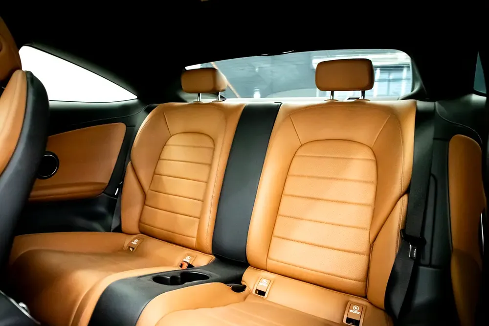 2016 Mercedes Benz C200 Coupe 2.0L | GCC Specs IN PERFECT CONDITION. - Image 16