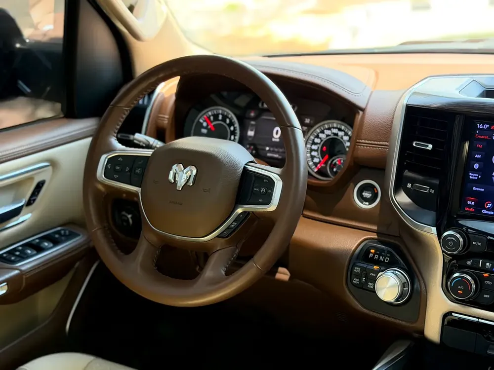 RAM 1500 Laramie Double Cab 2020 - GCC Specs - Pristine Condition - Image 13