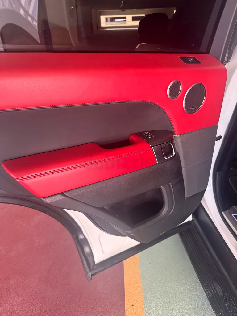 Land Rover Range Rover Sport HSE 2016 GCC Specs - Image 15