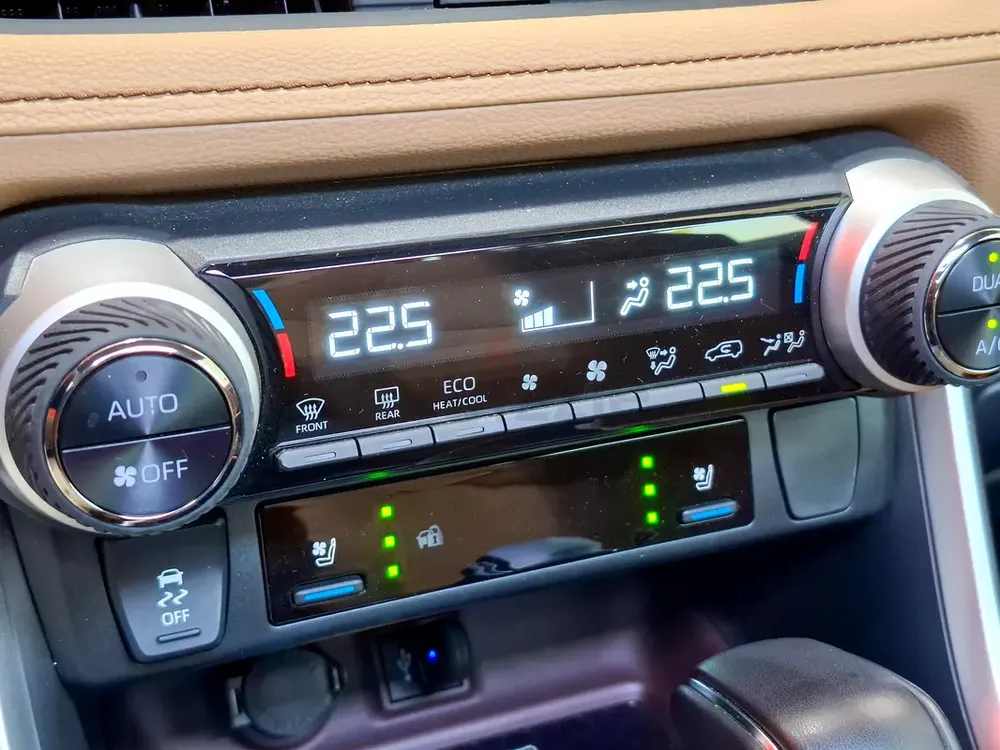 AED 2279/month | 2025 Toyota Rav 4  | GCC Specs | Ref#474880 - Image 15