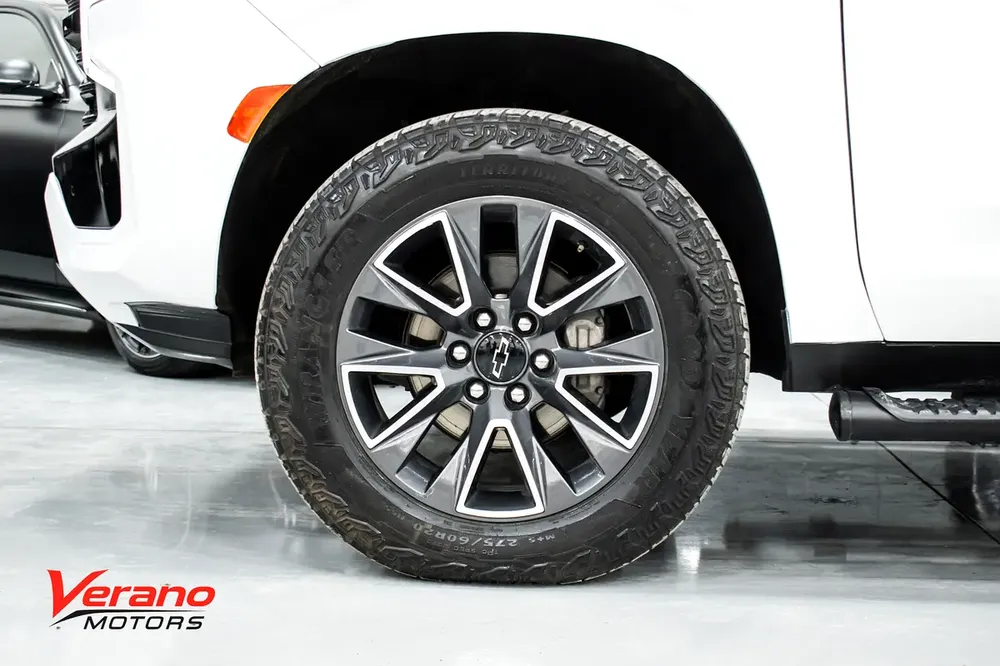 Chevrolet Tahoe Z71 | 7-Seater | Panoramic Roof | Black Leather | Full Options | - Image 20