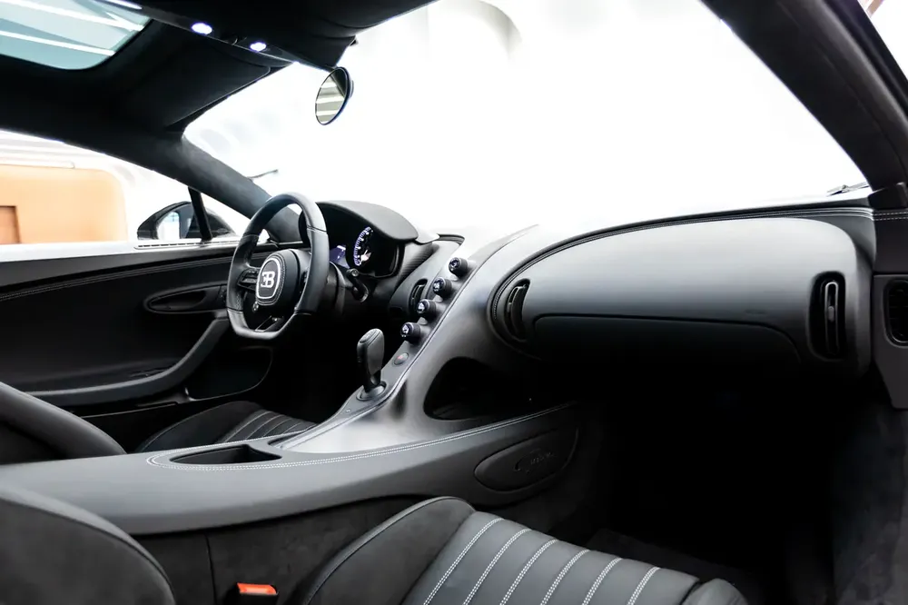 2023 | BUGATTI CHIRON | SUPER SPORT | BLACK EXPOSED CARBON FIBER | 1 OF 1 | EXCELLENT CONDITION | - Image 12
