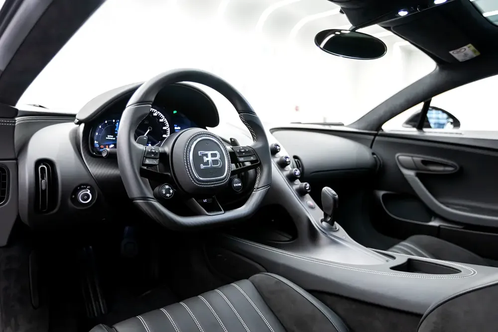2023 | BUGATTI CHIRON | SUPER SPORT | BLACK EXPOSED CARBON FIBER | 1 OF 1 | EXCELLENT CONDITION | - Image 9