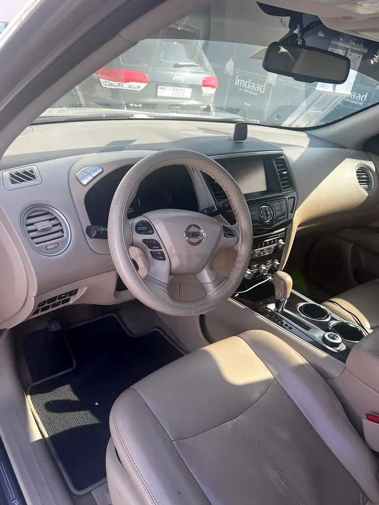 Nissan Pathfinder SV 2015 | GCC Specs | Well Maintained - Image 7